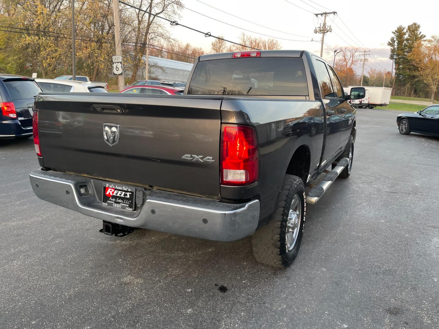 2015 Gray /Black RAM 2500 Tradesman (3C6UR5CJ3FG) with an 6.4L V8 OHV engine, 6-Speed Automatic transmission, located at 547 E. Main St., Orwell, OH, 44076, (440) 437-5893, 41.535435, -80.847855 - Photo#8